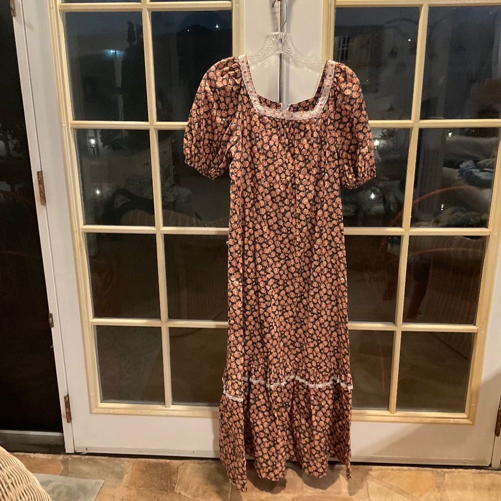Liberty House Hawaii Vintage Beautiful Rosebud Muumuu🌺